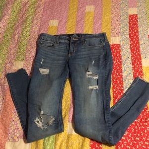 Hollister Super Skinny Jeans /medium wash